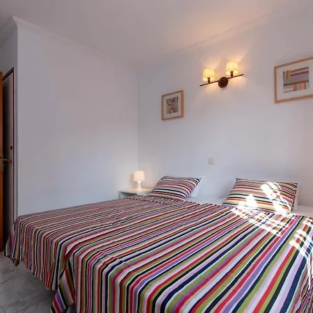 El Beril 14 - Two Bed * 阿德耶